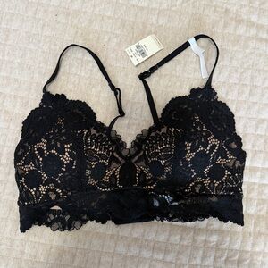 NWT Aerie black lace lightly lined bra 32B